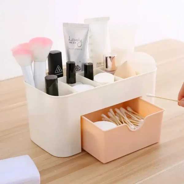 Make-Up Organizer